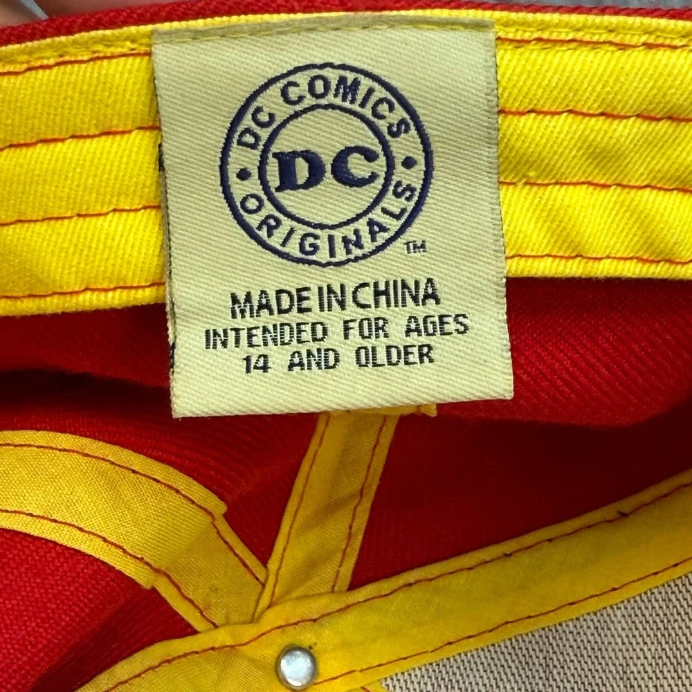 DC Comics Originals The Flash Red‎ Fitted Baseball Hat S/M Lightning Bolt Logo